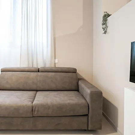 Giulini 5 - B Διαμέρισμα